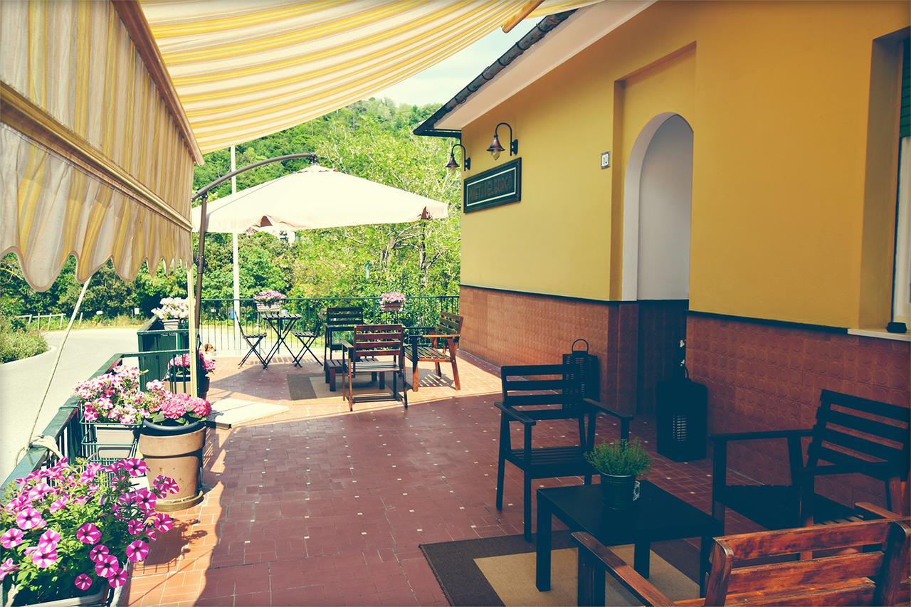 Hotel Pineta Del Borgo Cavi di Lavagna Zewnętrze zdjęcie